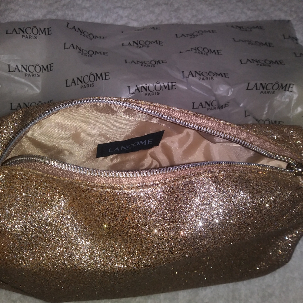 3/$10🌟 Glittery, gold Lancome makeup bag NWOT